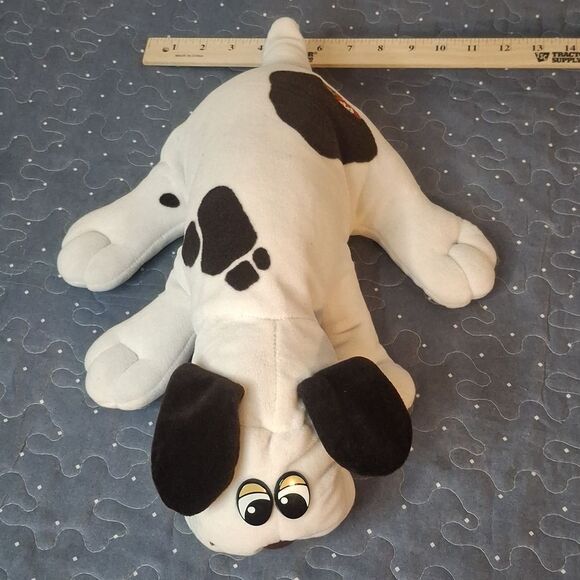 Tonka Other - Tonka 1985 Pound Puppy Plush Dog Toy - White and Black